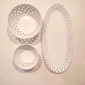 WHITE BARN/Bath & Body White-LATTICE TRAY SET of 3